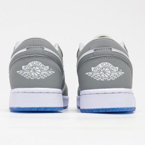 جردن وان ولف گری Jordan 1 Low Wolf Grey