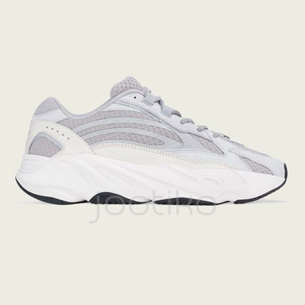 آدیداس یزی بوست Adidas Yeezy Boost 700