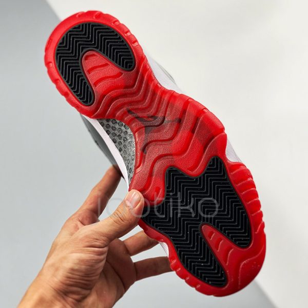 نایک جردن 11 پلی آفز برد Jordan 11 Retro Playoffs Bred