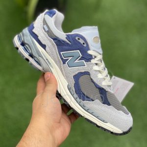 کفش نیوبالانس New Balance 2002R