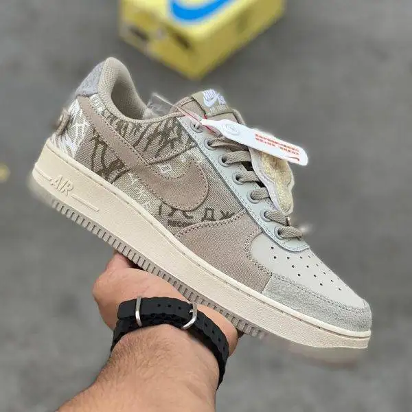 نایک تراویس اسکات ایرفورس وان Nike Air Force 1 x Travis Scott Grey White