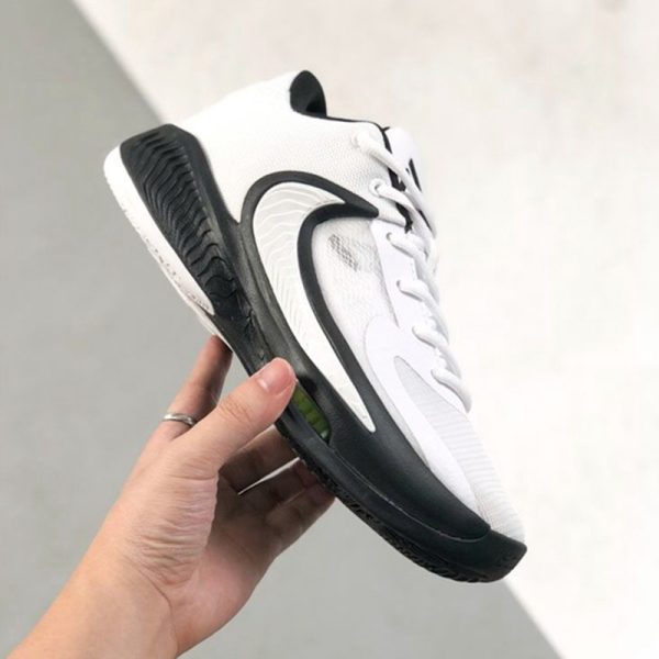 نایک زوم فریک Nike Zoom Freak 4 TB White Black