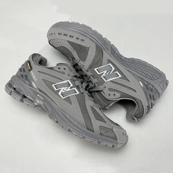 New Balance 1906R Cordura Magnet