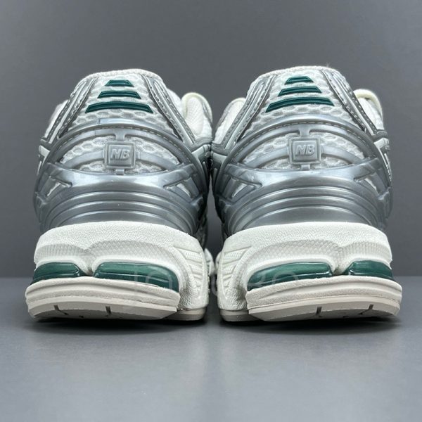 نیوبالانس New Balance 1906R Silver Metallic Sea Salt سیلور متالیک