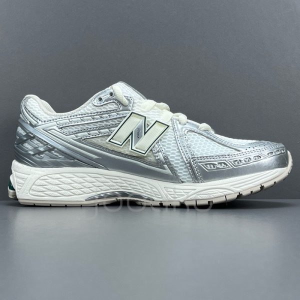 نیوبالانس New Balance 1906R Silver Metallic Sea Salt سیلور متالیک