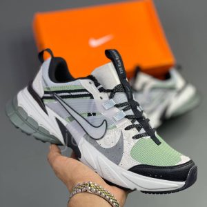 نایک وی تو کی ران Nike V2K Run طوسی سبز