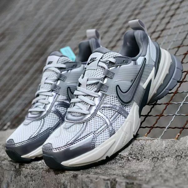 نایک وی تو کی ران Nike V2K Run