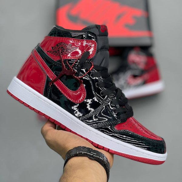 کفش نایکی ایر جردن ۱ رترو های او‌ جی پَتِنت بِرِد Jordan 1 Retro High OG Patent Bred