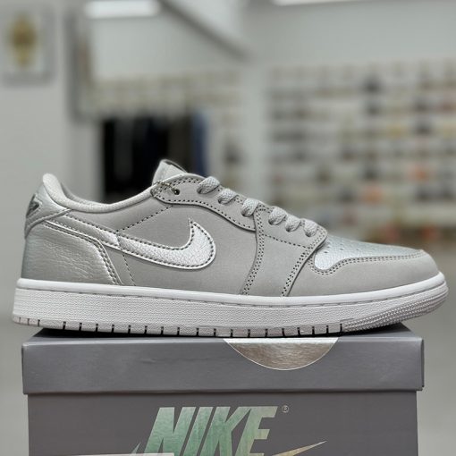 جردن وان لو Jordan 1 Low OG Metallic Silver متالیک سیلور