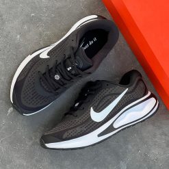 نایکی جرنی ران مشکی / سفید Nike Journey Run Black White