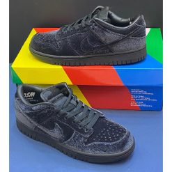 نایک اس بی دانک لو مشکی مخمل Nike Dunk Low Dover Street Market Triple Black Velvet