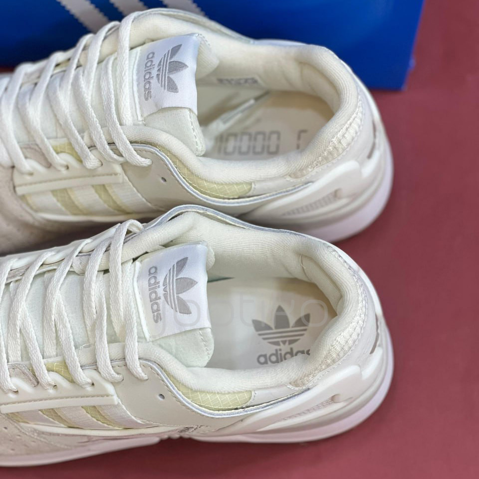 آدیداس زد ایکس 10000 کرم شیری adidas ZX 10000 Triple White 5 آدیداس زد ایکس 10000 کرم شیری adidas ZX 10000 Triple White