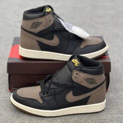 Home 29 جردن وان های پالومینو Jordan 1 Retro High OG Palomino MSTR