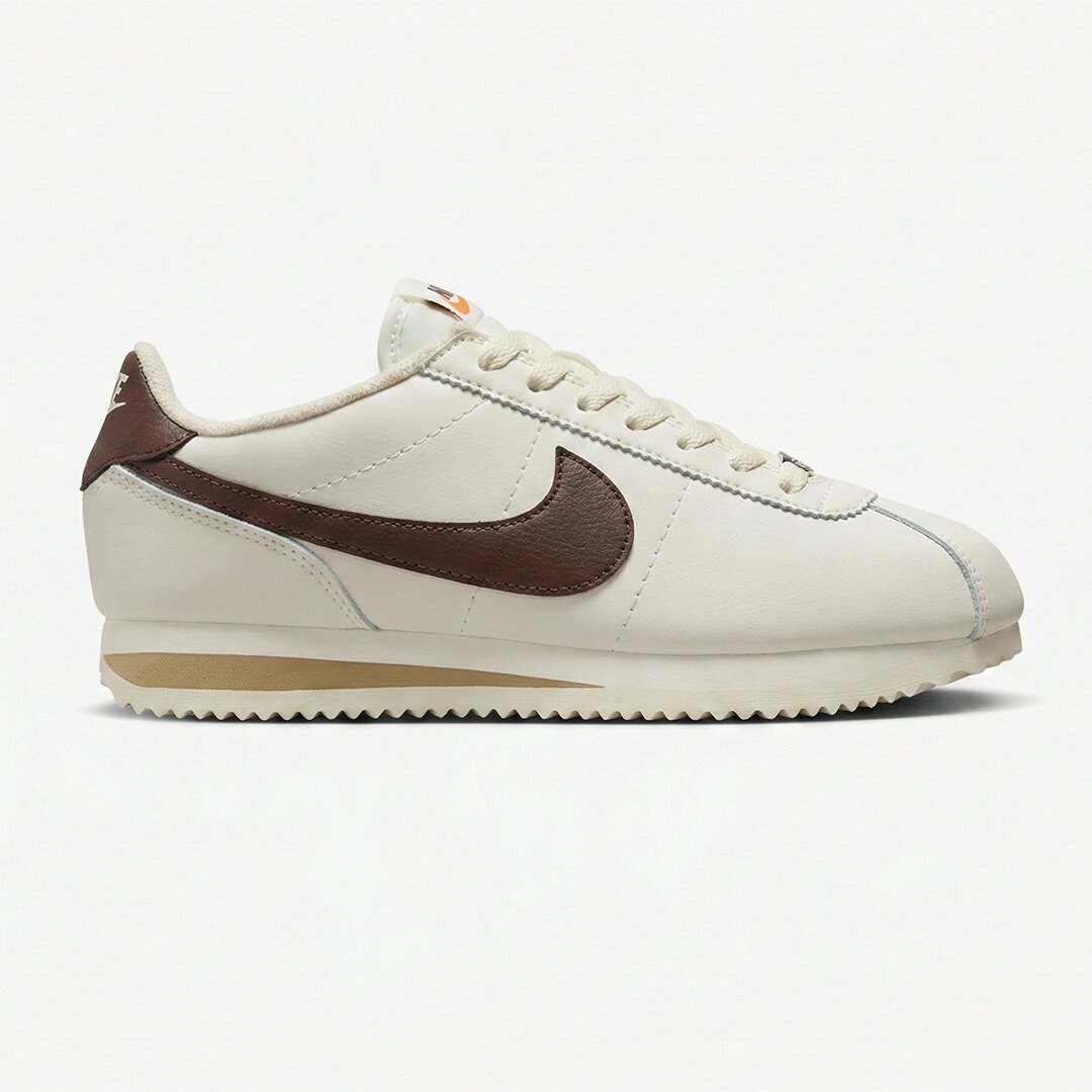 کتانی نایک کورتز سفید شیری قهوه‌ای Nike Cortez Cacao Wow DN1791-104