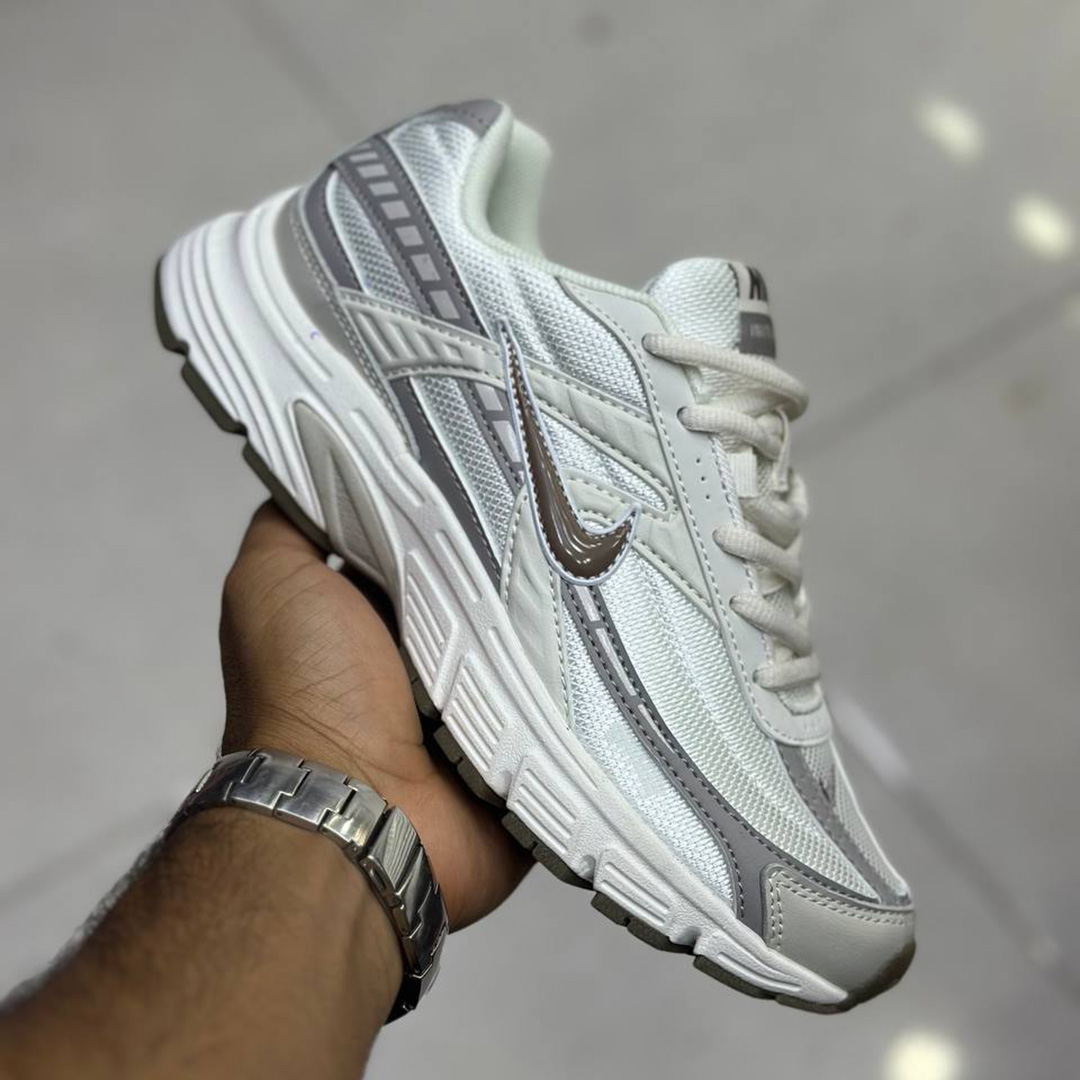 نایک اینیشیتور سفید خاکستری قهوهای Nike Initiator Phantom Light Bone Sail Brown IB4339-001 2 نایک اینیشیتور سفید خاکستری قهوهای Nike Initiator Phantom Light Bone Sail Brown IB4339-001 - Image 2