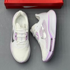 Home 33 نایک پگاسوس پلاس سفید یاسی نقرهای Nike Pegasus Plus 2