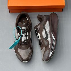Home 27 نایک پگاسوس پلاس قهوهای شکلاتی Nike Pegasus Plus 2